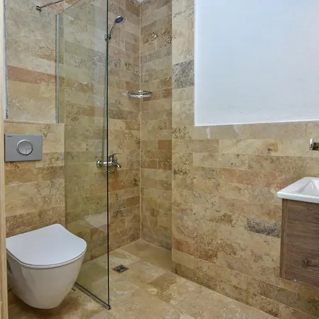 Beyaz Konak Айвалик