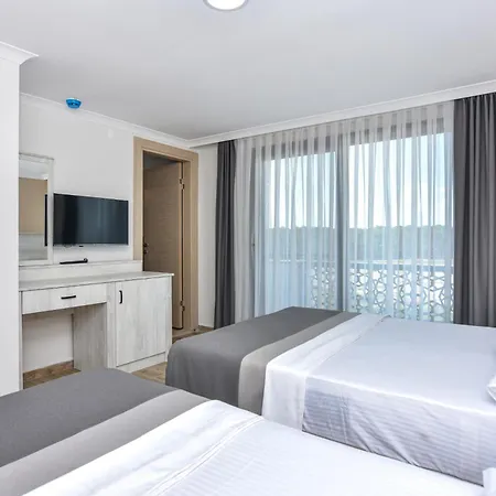 Готель Beyaz Konak 3*