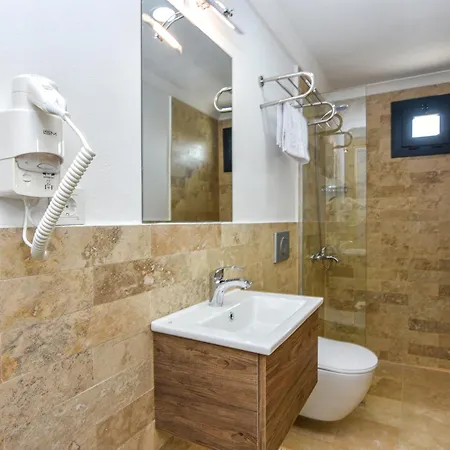 Beyaz Konak Hotel Ayvalı